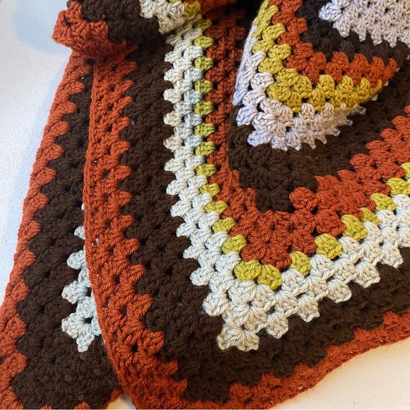 Crochet Afghan Blanket Warm Tones Autumn Fall Brown Gold Burnt Orange 51” X 41” - Picture 4 of 5